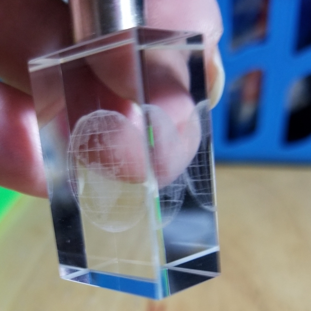 Crystal Earth LED Light Keychain - Picture 13 of 16